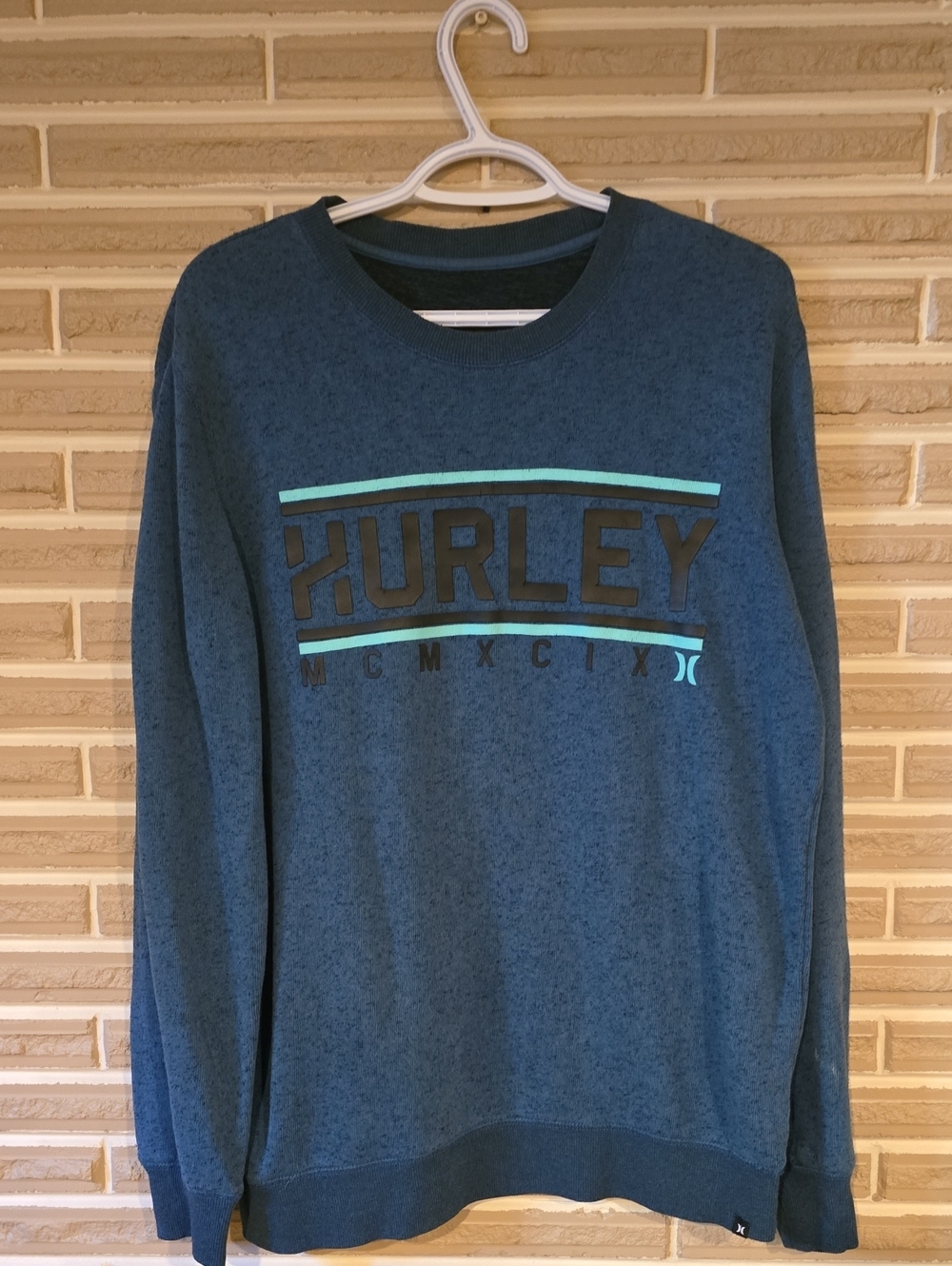 Hurley Teal-Accented Navy Crewneck Sweatshirt